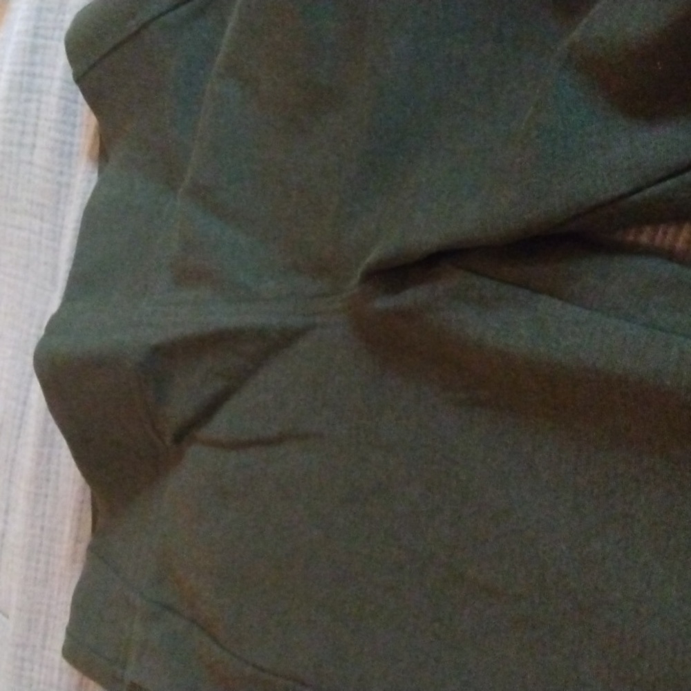 LOFT size M olive green seamed leggings Never worn